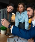 The Power of Online Advertising: Reaching the Right Audience at the Right Time